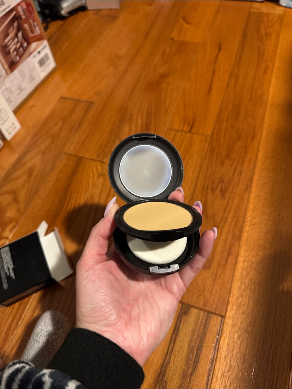 NWT Mac Studio Fix Powder Foundation NC30